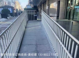 建筑裝飾裝修室內(nèi)樹(shù)脂防護(hù)欄桿與扶手的一般安裝步驟